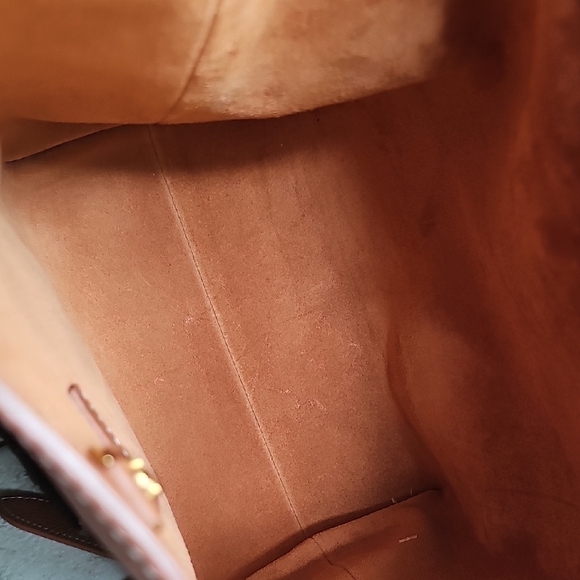 Louis Vuitton Lowkey Hobo Pm - Picture 17 of 17